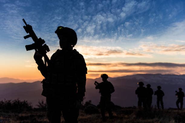 Militari ruși, extorcați prin mită pe frontul din Ucraina